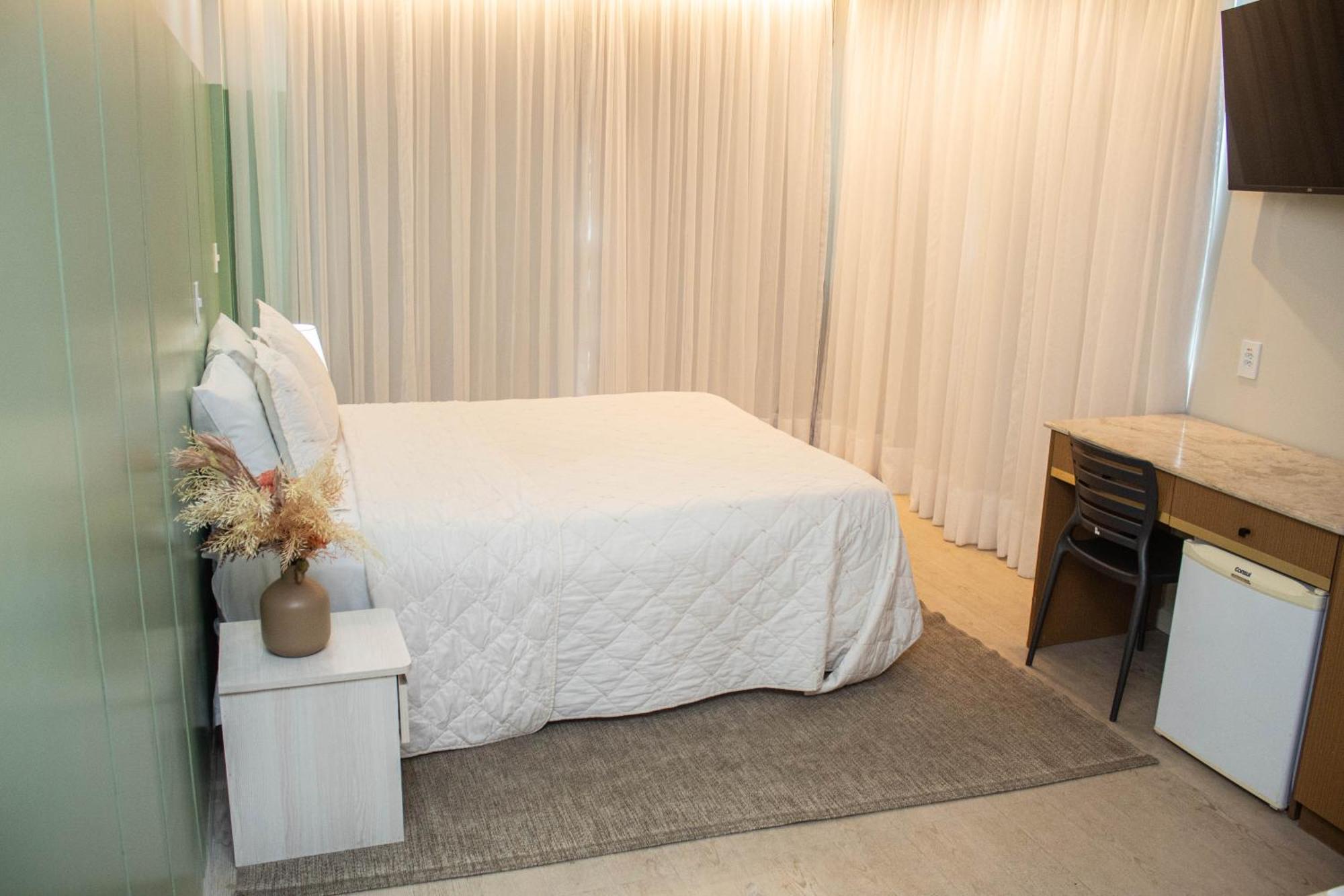 Hotel Brisa Tropical De มาคาเอ ภายนอก รูปภาพ